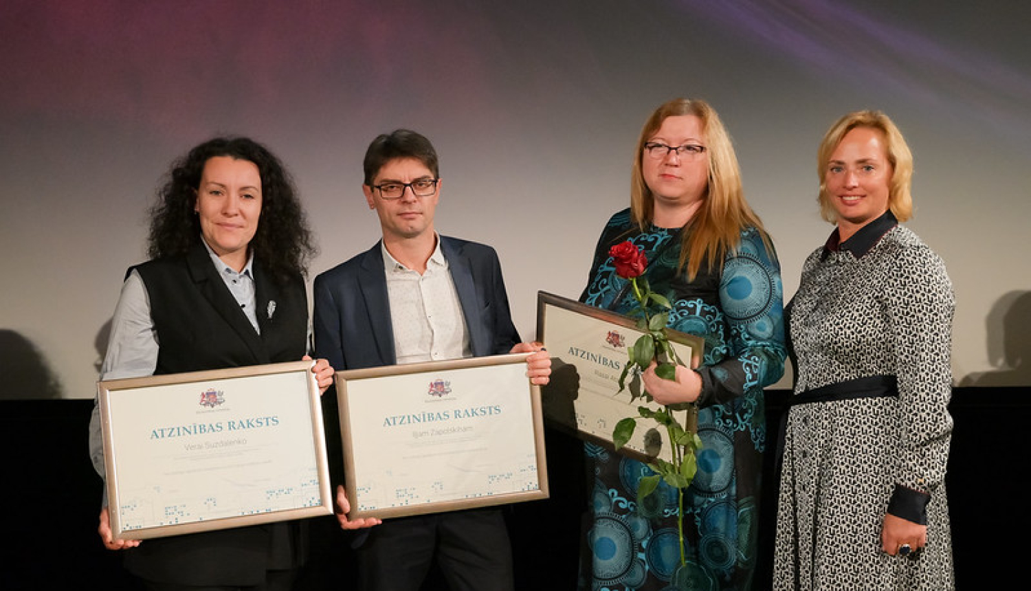Apbalvojuma saņēmēji un BVKB direktores vietniece