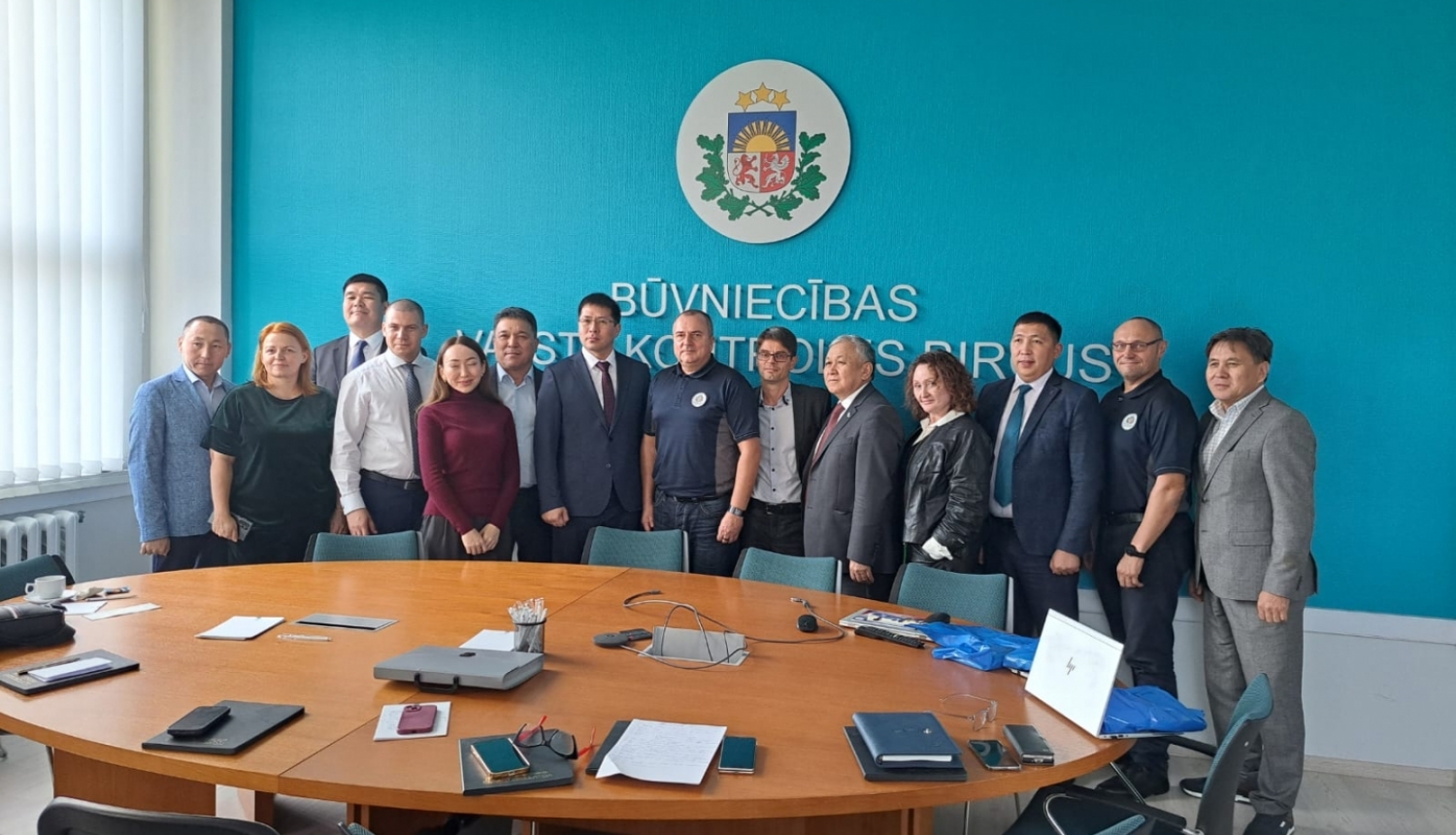 BVKB pārstāvji un Kazahstānas delegācija